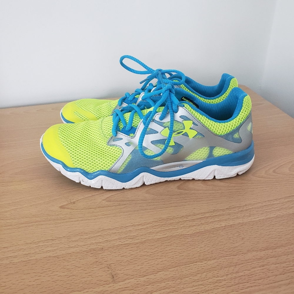 Under Armour Micro G Womens Size 11.